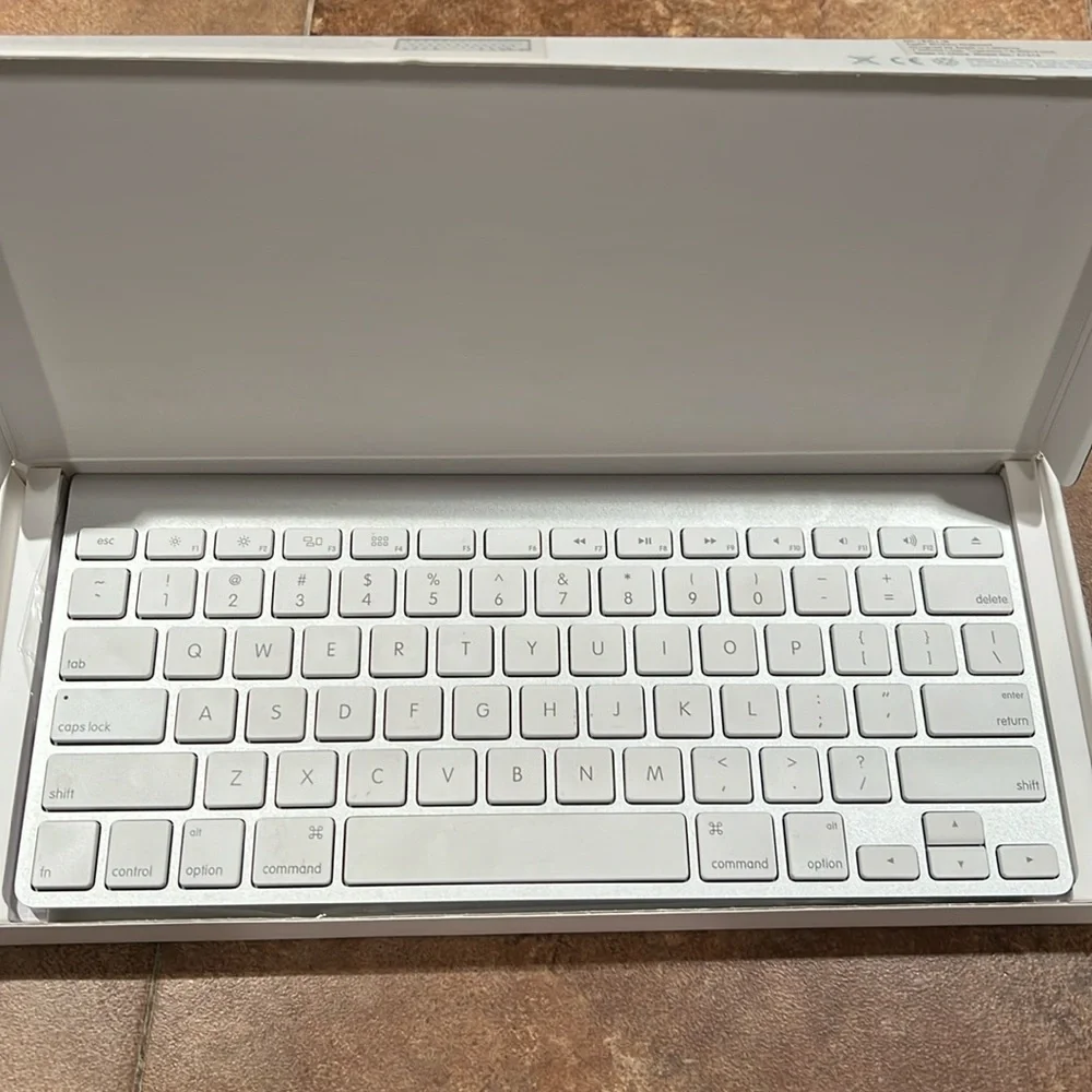 Apple Magic Wireless Keyboard